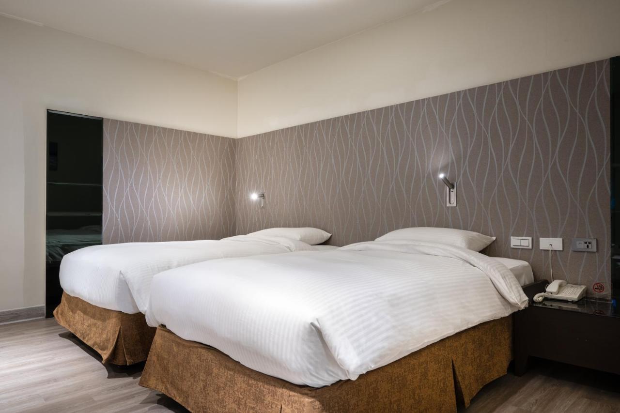 Hotel Bonza 享豪大飯店-原竹北悅豪大飯店 Yuhao Hotel Buitenkant foto