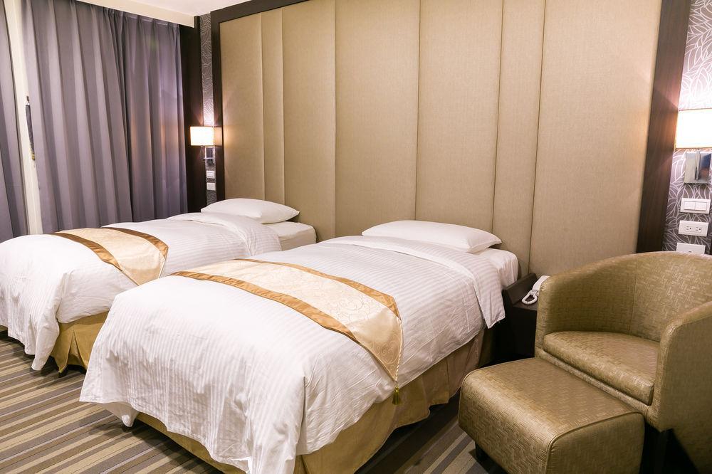 Hotel Bonza 享豪大飯店-原竹北悅豪大飯店 Yuhao Hotel Buitenkant foto