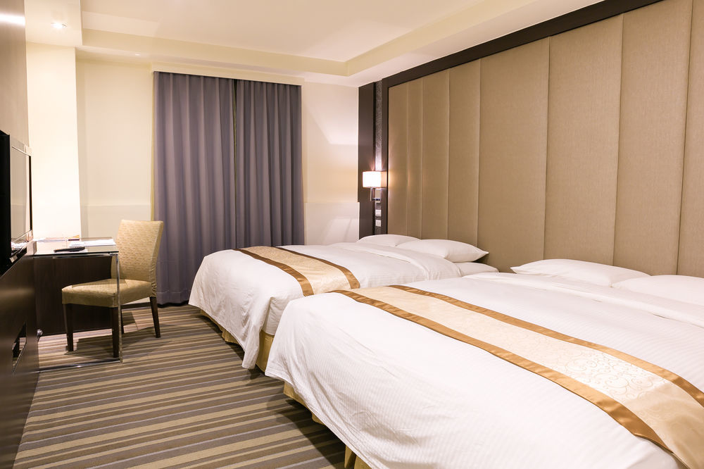 Hotel Bonza 享豪大飯店-原竹北悅豪大飯店 Yuhao Hotel Buitenkant foto